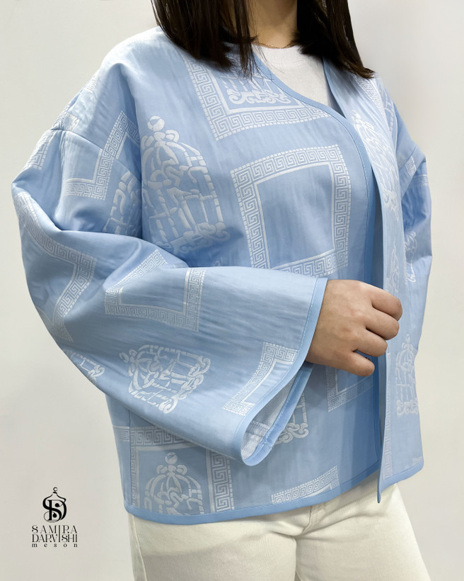 کت زنانه مجلسی آبی با طراحی خاص و دوخت مزونی
