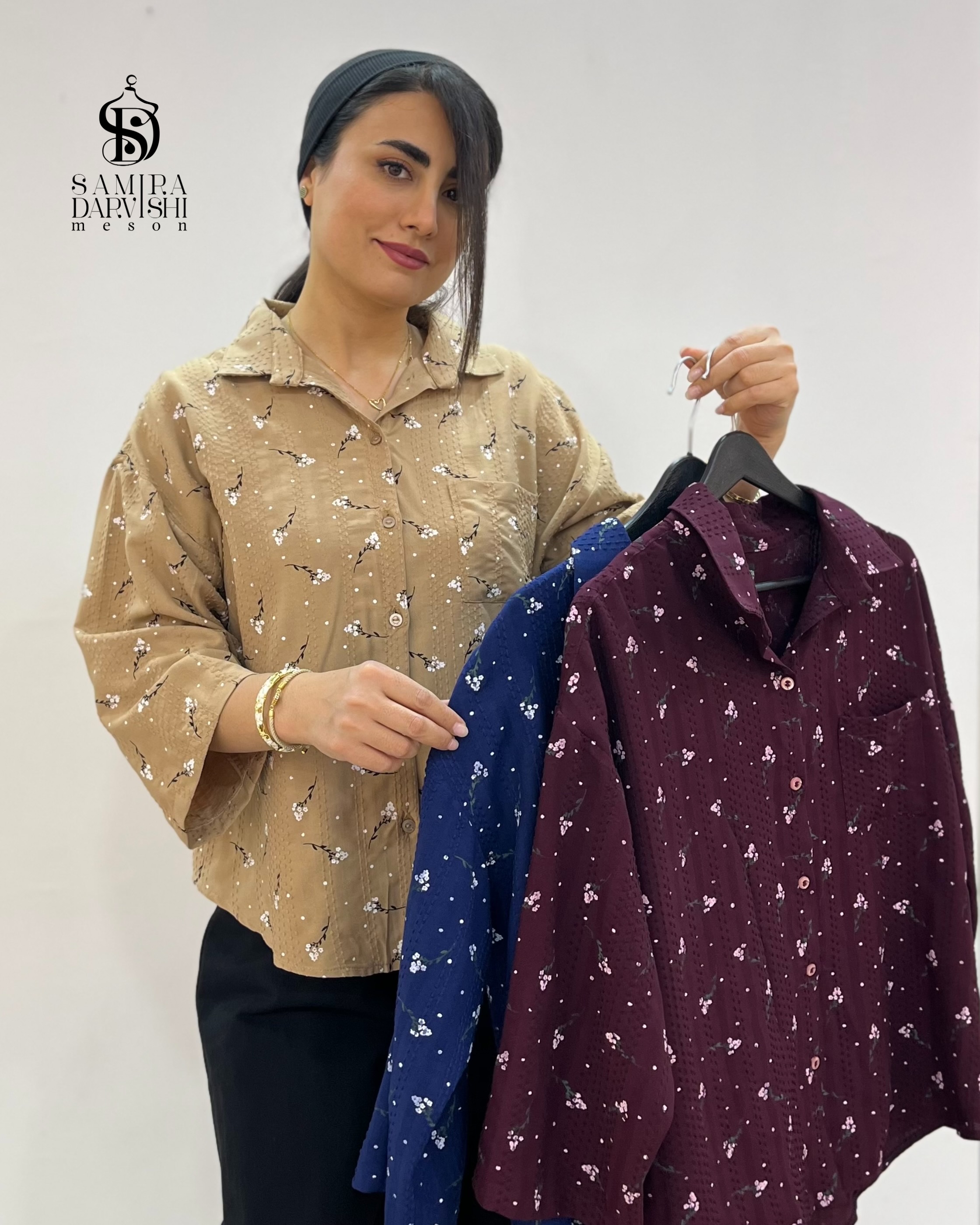 شومیز طرح گل گچی زنانه مزونی در سه رنگ کرم آبی و زرشکی